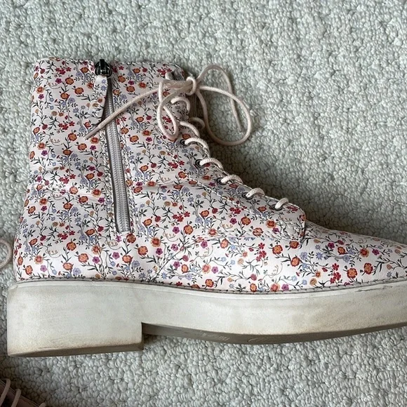 Schutz Mckenzie Floral Leather Boots Size 8.5 - Picture 6 of 12